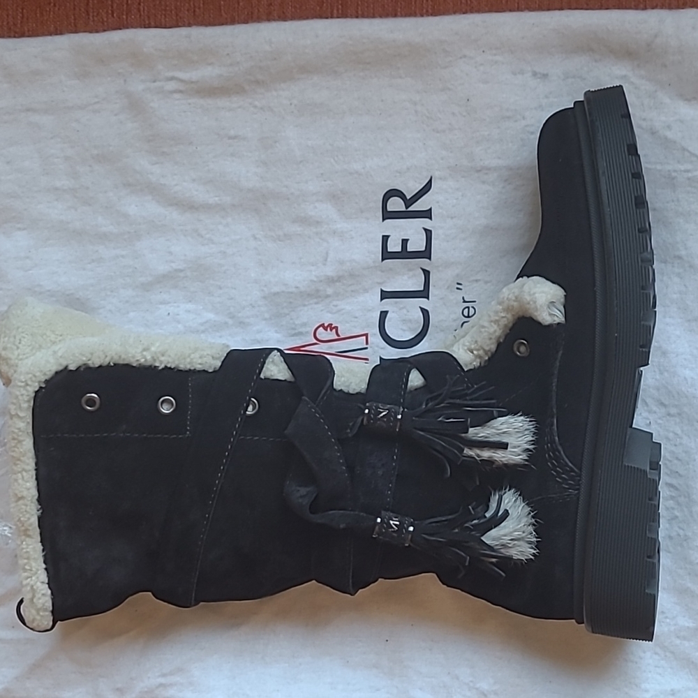 MONCLER Shearling Waterproof Suede Boots - Picture 4 of 8